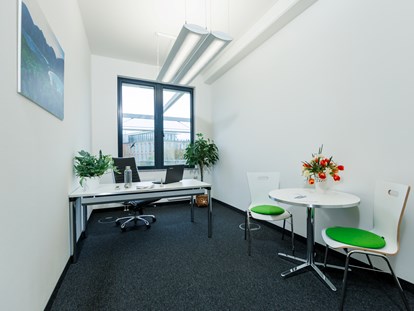 Eventlocation - geeignet für: Event - Einzelbüro oder auch für 2 Personen geeignetes privates Büro in den ecos work spaces München - ecos work spaces München